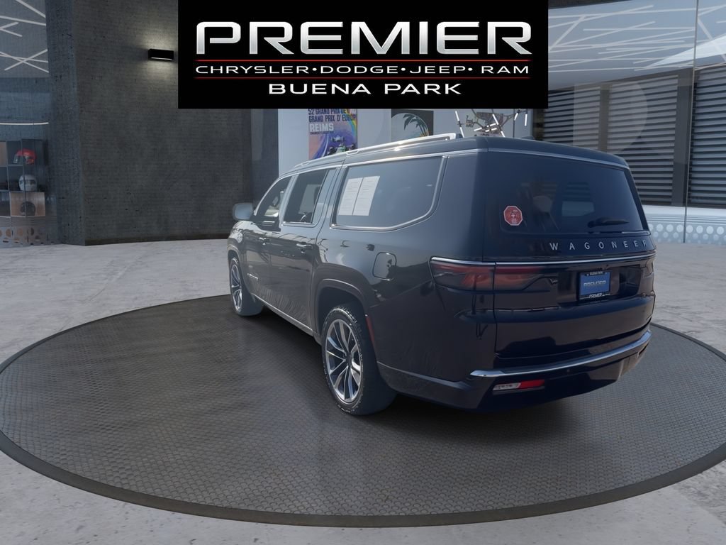 Used 2023 Jeep Wagoneer L Series III w/ Premium Group I RWD image 6