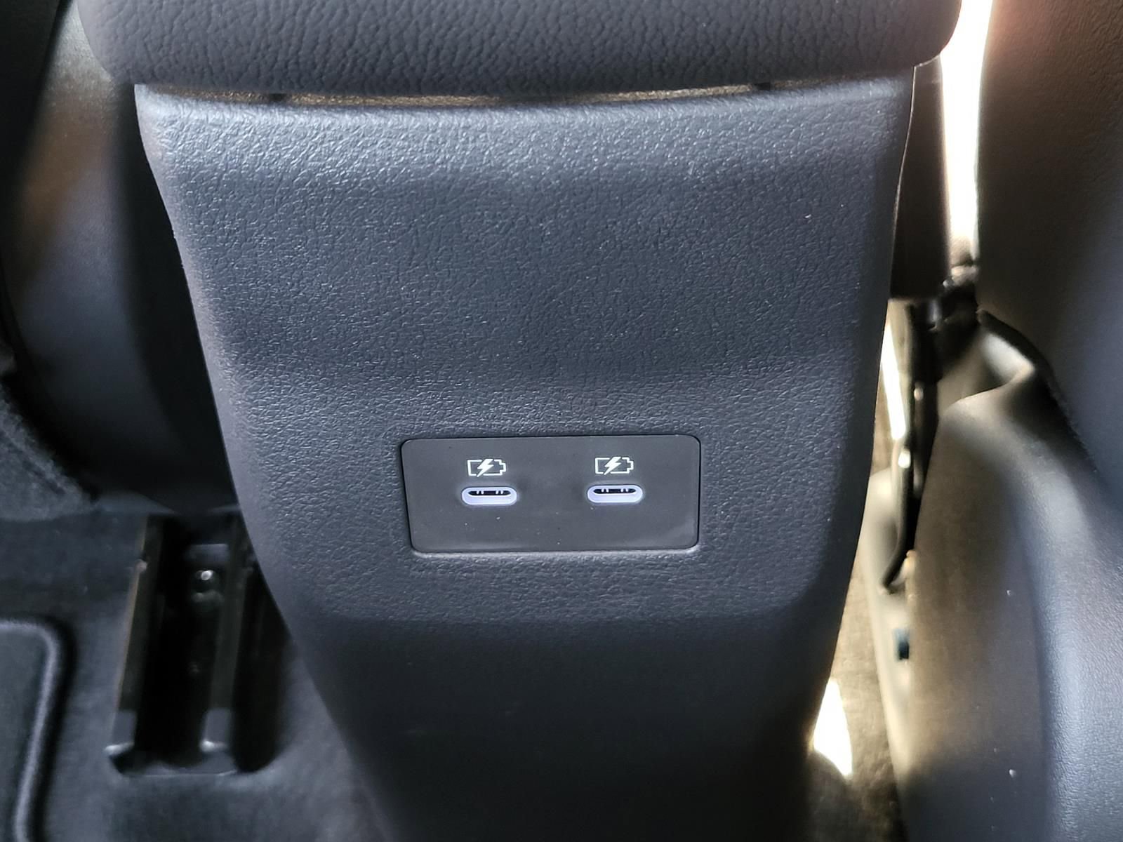 New 2026 Nissan Kicks SR FWD image 15