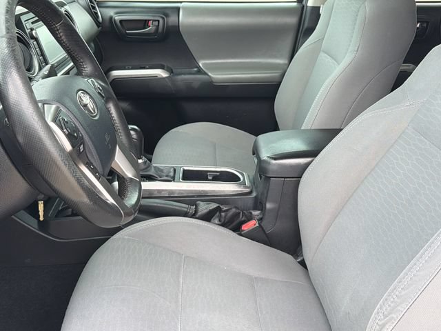 Used 2017 Toyota Tacoma SR5 w/ Tow Package AWD/4WD image 19
