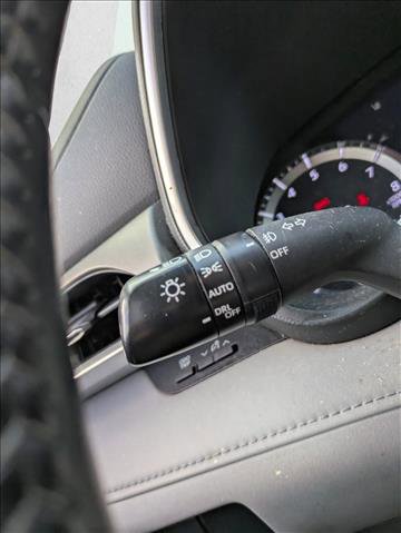 Used 2021 Toyota Highlander XLE image 13