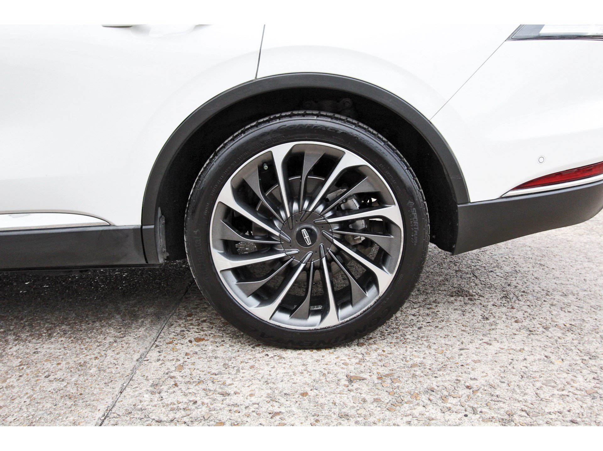 Used 2022 Lincoln Aviator Reserve w/ Equipment Group 201A RWD image 36