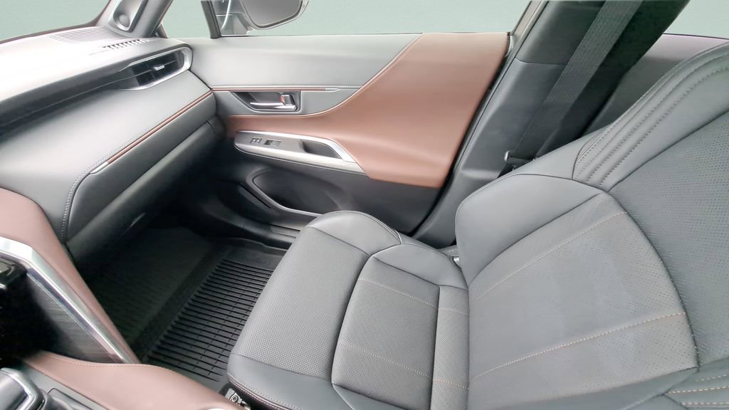 Certified 2021 Toyota Venza Limited w/ Advanced Technology Package image 16