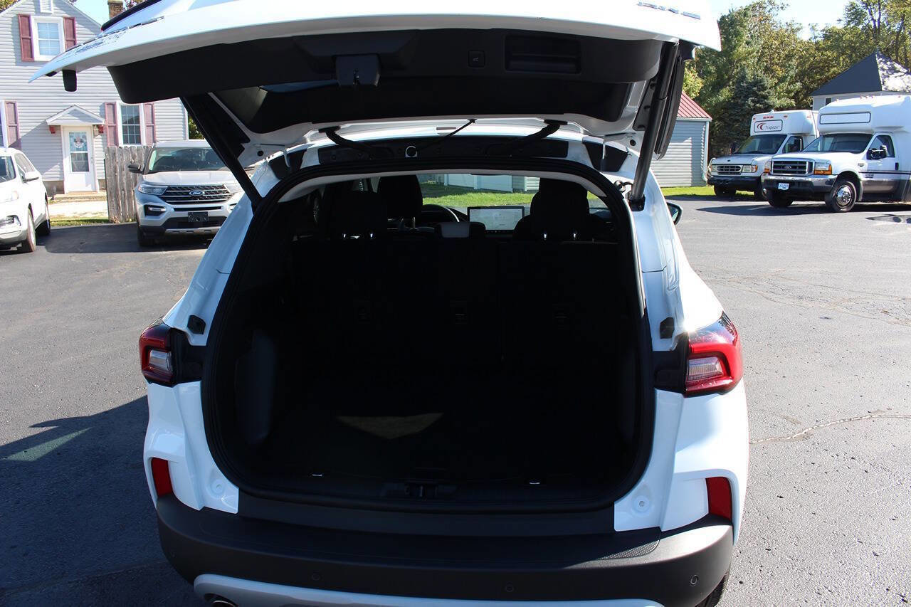 Used 2023 Ford Escape Active w/ Tech Pack #2 image 8