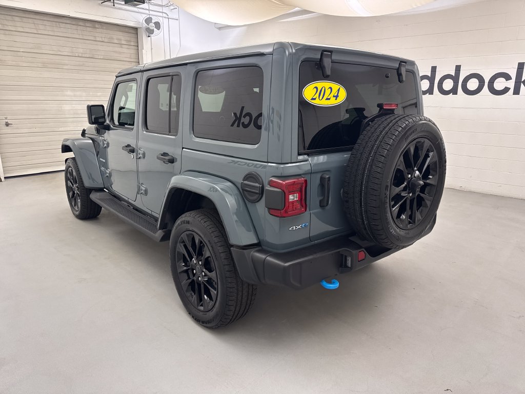 Used 2024 Jeep Wrangler Unlimited Sahara AWD/4WD image 4