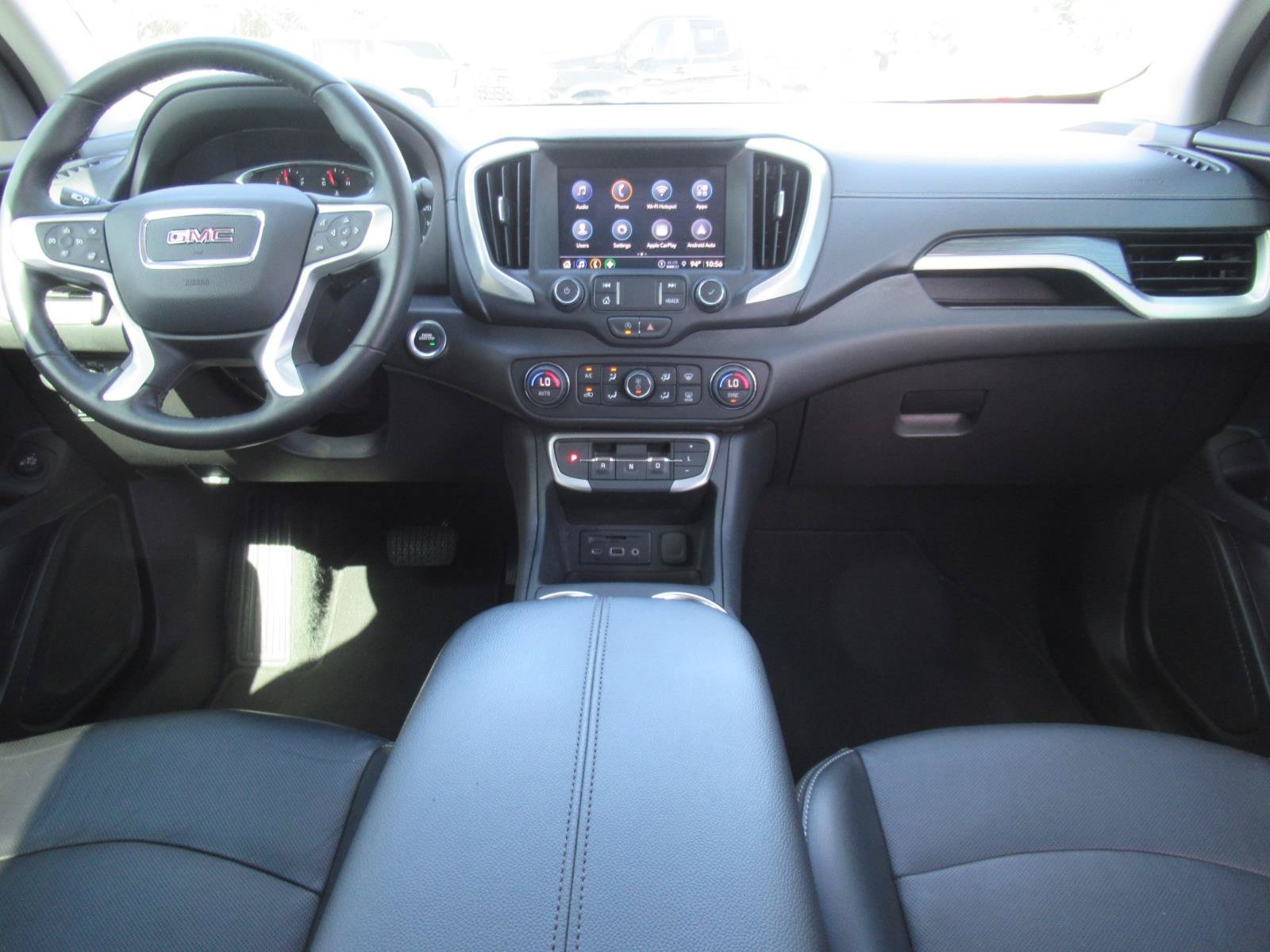 Used 2024 GMC Terrain SLT AWD/4WD image 13