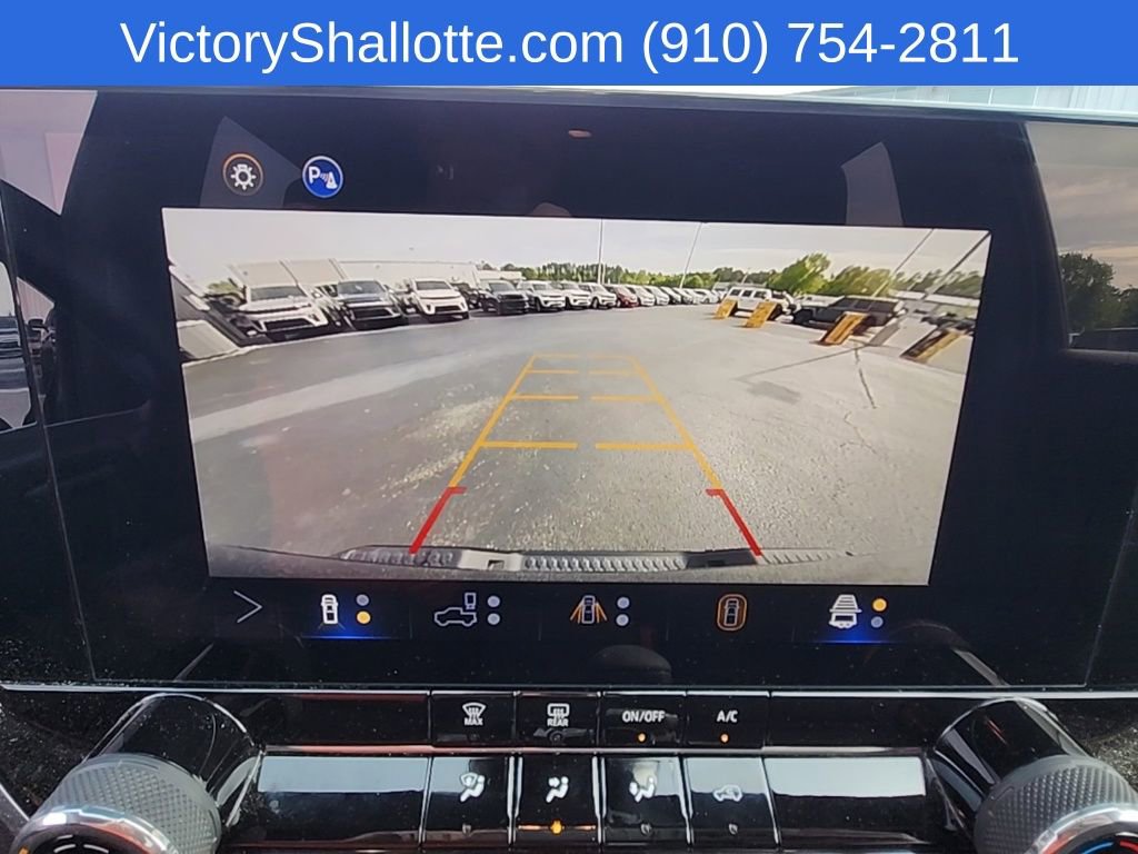 Used 2024 Chevrolet Colorado Trail Boss w/ Technology Package image 6
