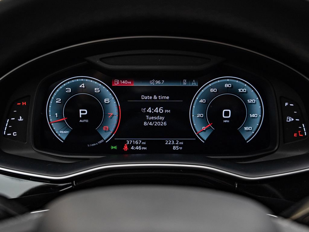 Used 2022 Audi Q8 Premium Plus AWD/4WD image 31