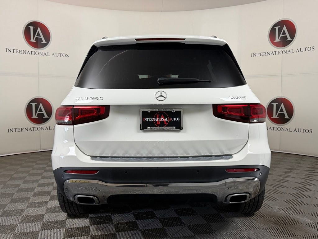 Used 2022 Mercedes-Benz GLB 250 4MATIC w/ Premium Package Lite image 8