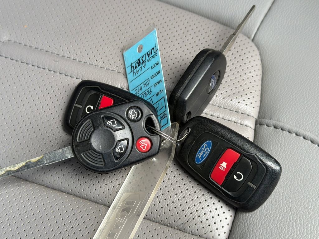 Used 2018 Ford Escape SEL AWD/4WD image 33