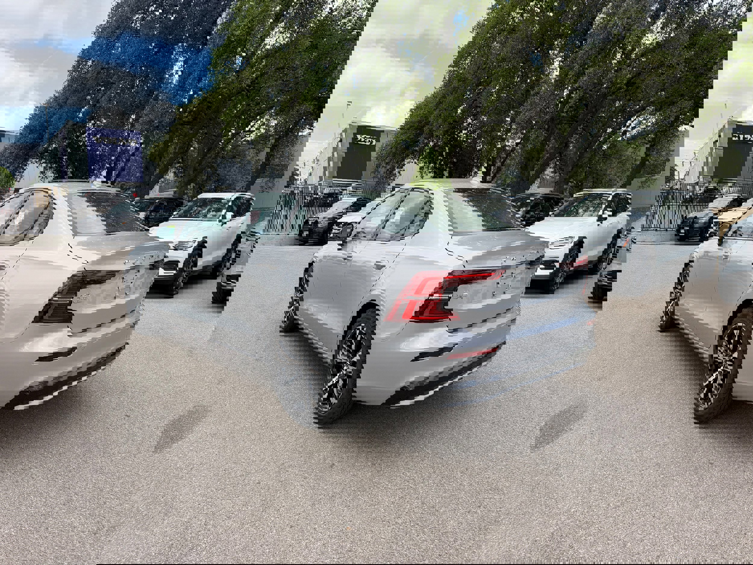 Certified 2025 Volvo S60 B5 Core FWD image 4