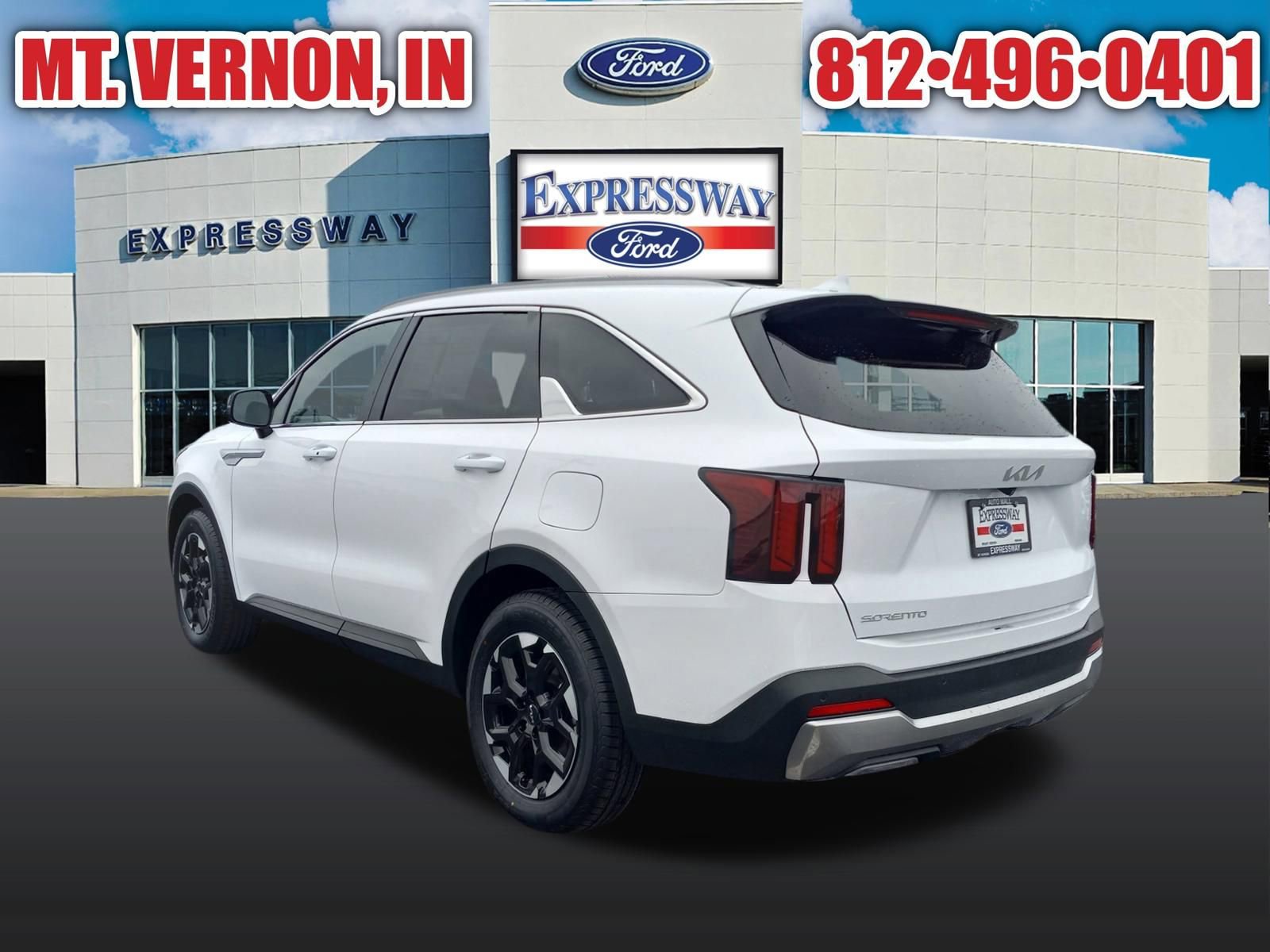 Used 2024 Kia Sorento S image 9