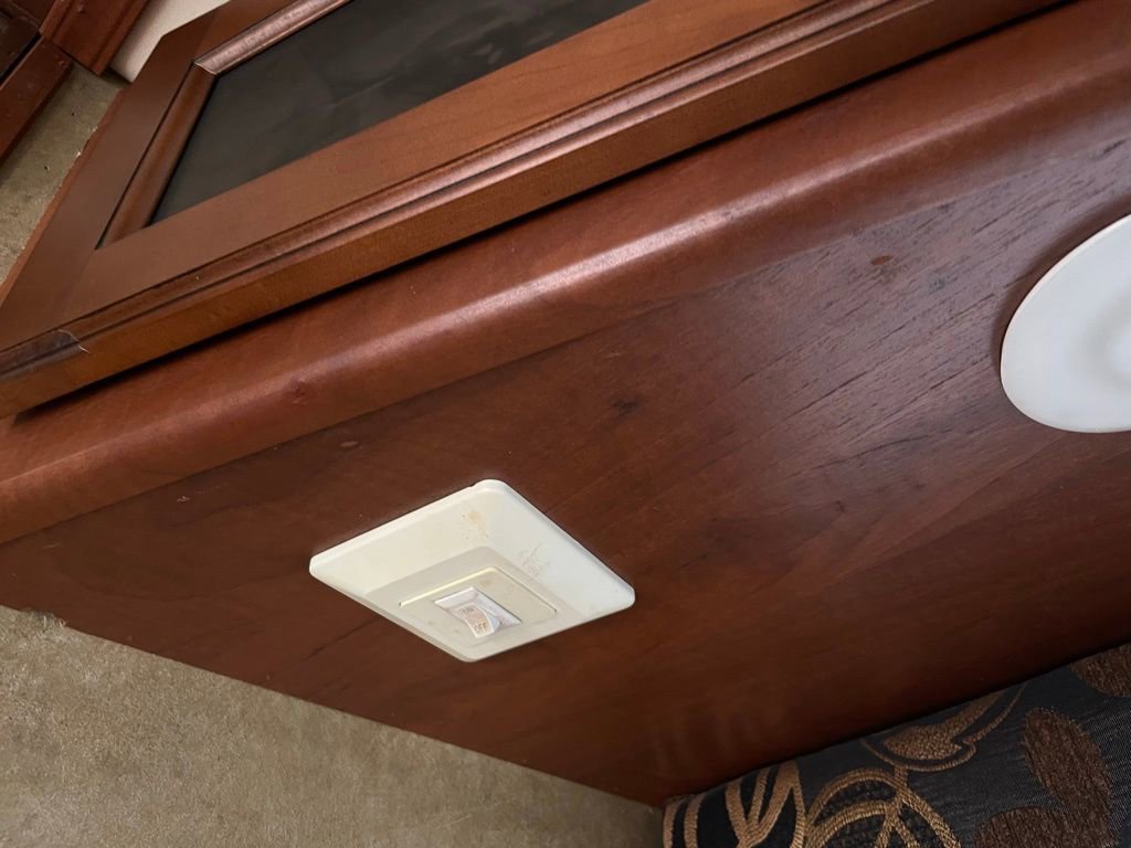 Used 2013 Ford E-450 and Econoline 450 Super Duty w/ Motorhome Prep Pkg RWD image 43