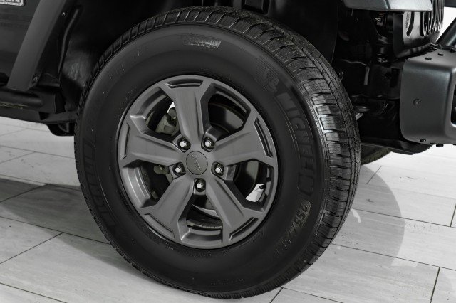 Used 2017 Jeep Wrangler Unlimited Rubicon image 49