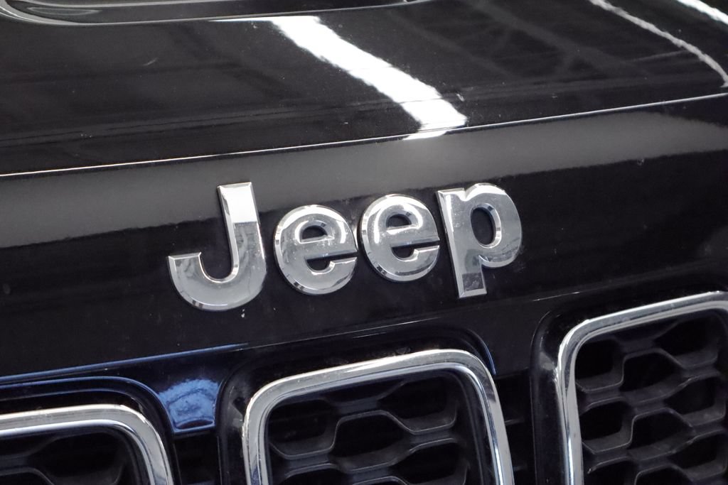 Certified 2021 Jeep Grand Cherokee Limited w/ Trailer Tow Group IV AWD/4WD image 4