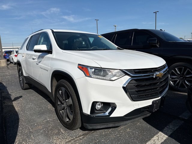 Used 2019 Chevrolet Traverse LT w/ LT Premium Package FWD image 4