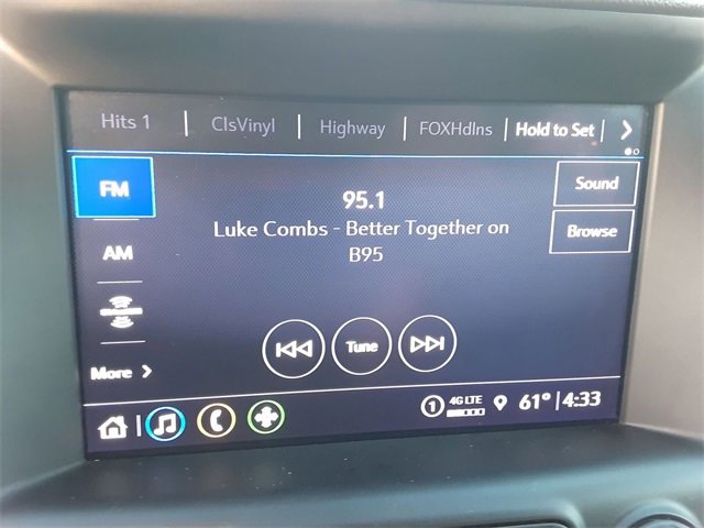 Used 2024 GMC Terrain SLT image 20