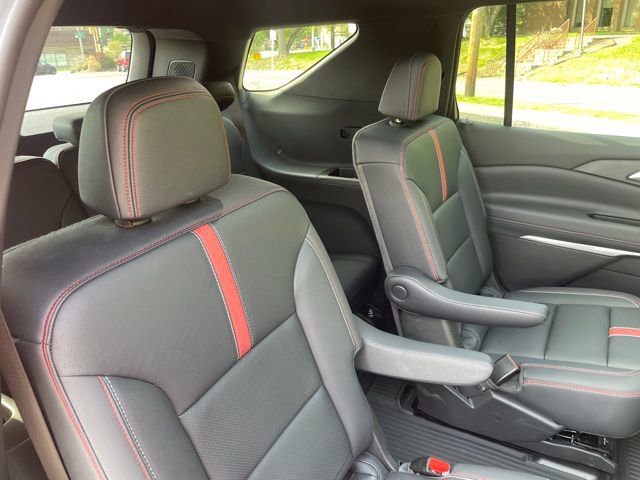 Used 2024 Chevrolet Traverse RS w/ LPO, Floor Liner Package image 40