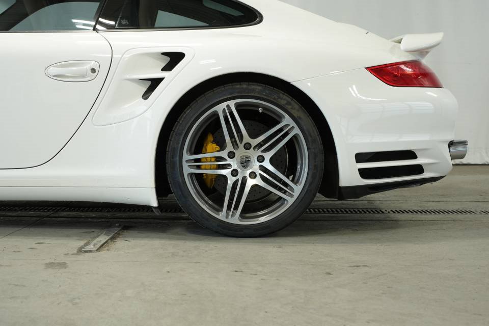 Used 2008 Porsche 911 Turbo image 40