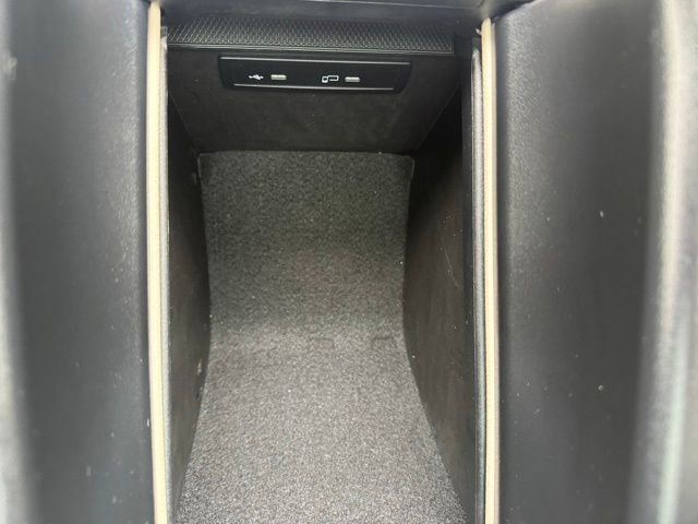 Used 2021 Mercedes-Benz GLC 300 4MATIC image 35