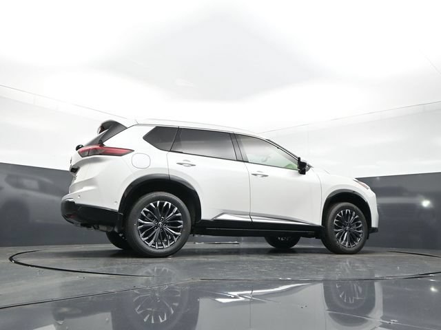 New 2026 Nissan Rogue Platinum w/ Tech Package AWD/4WD image 29