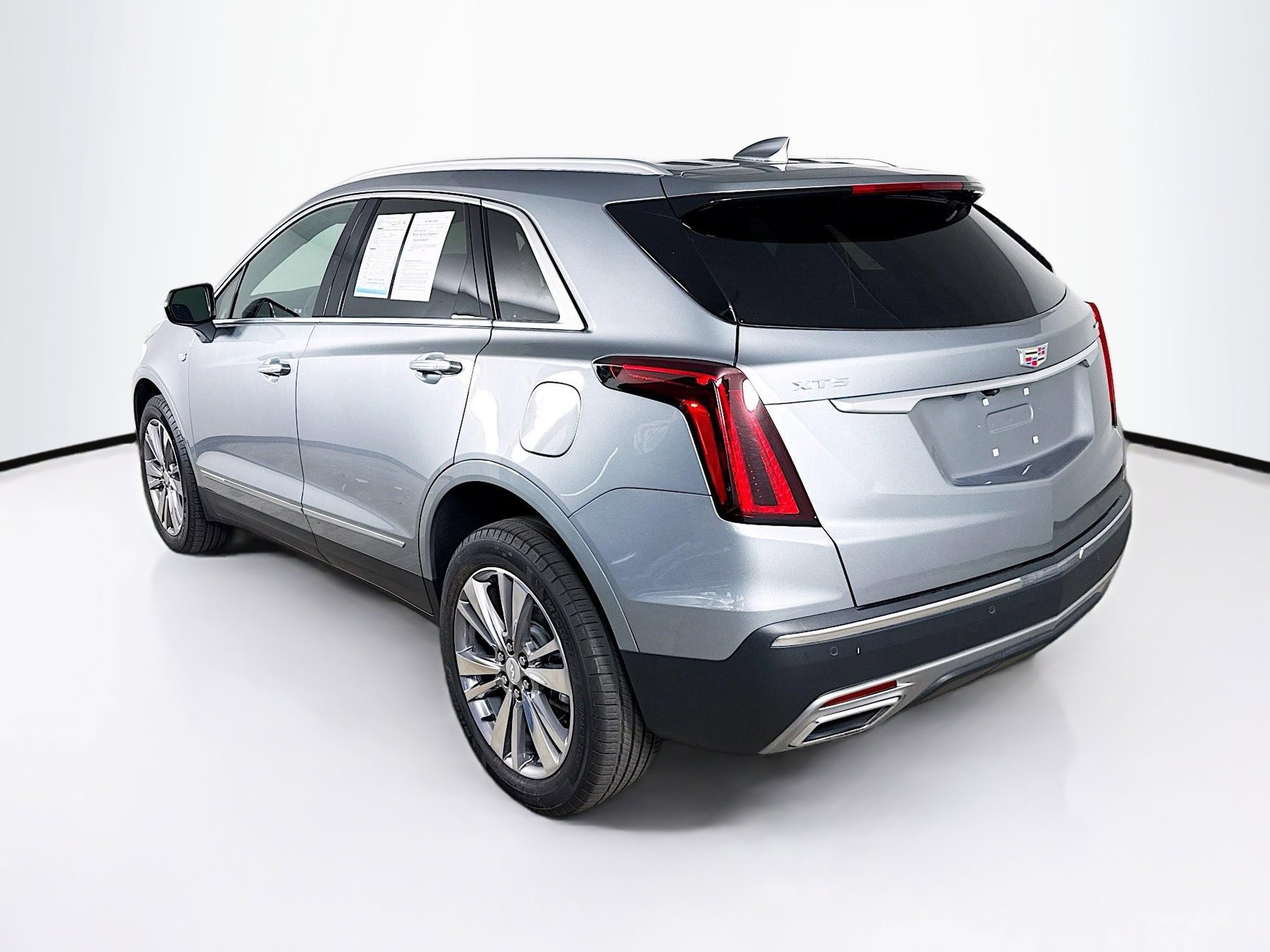 Used 2025 Cadillac XT5 Premium Luxury image 31