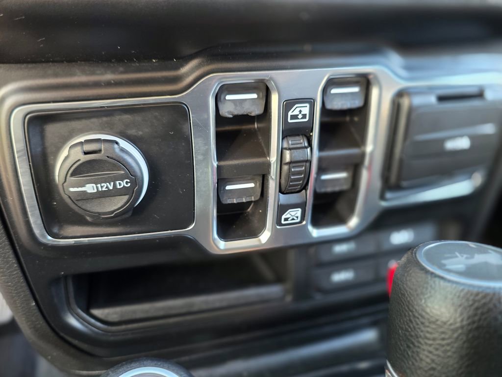 Used 2023 Jeep Wrangler Unlimited image 29