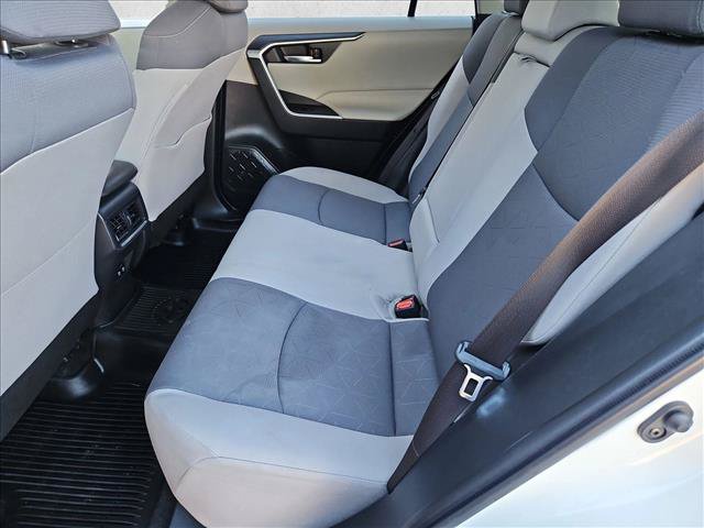 Used 2019 Toyota RAV4 XLE w/ Convenience Package AWD/4WD image 18