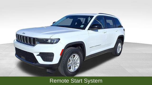 Used 2023 Jeep Grand Cherokee Laredo w/ Luxury Tech Group I image 4