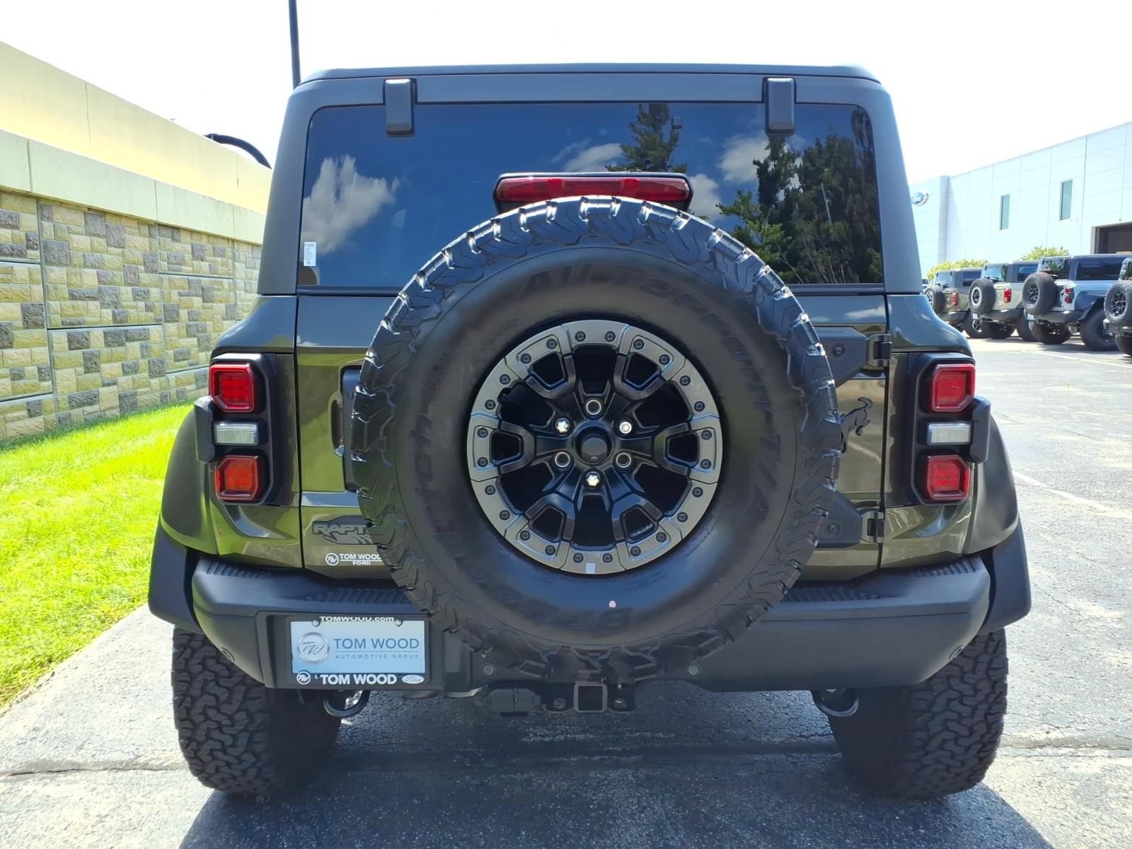 Used 2024 Ford Bronco Raptor w/ Interior Carbon Fiber Pack 6 AWD/4WD image 9