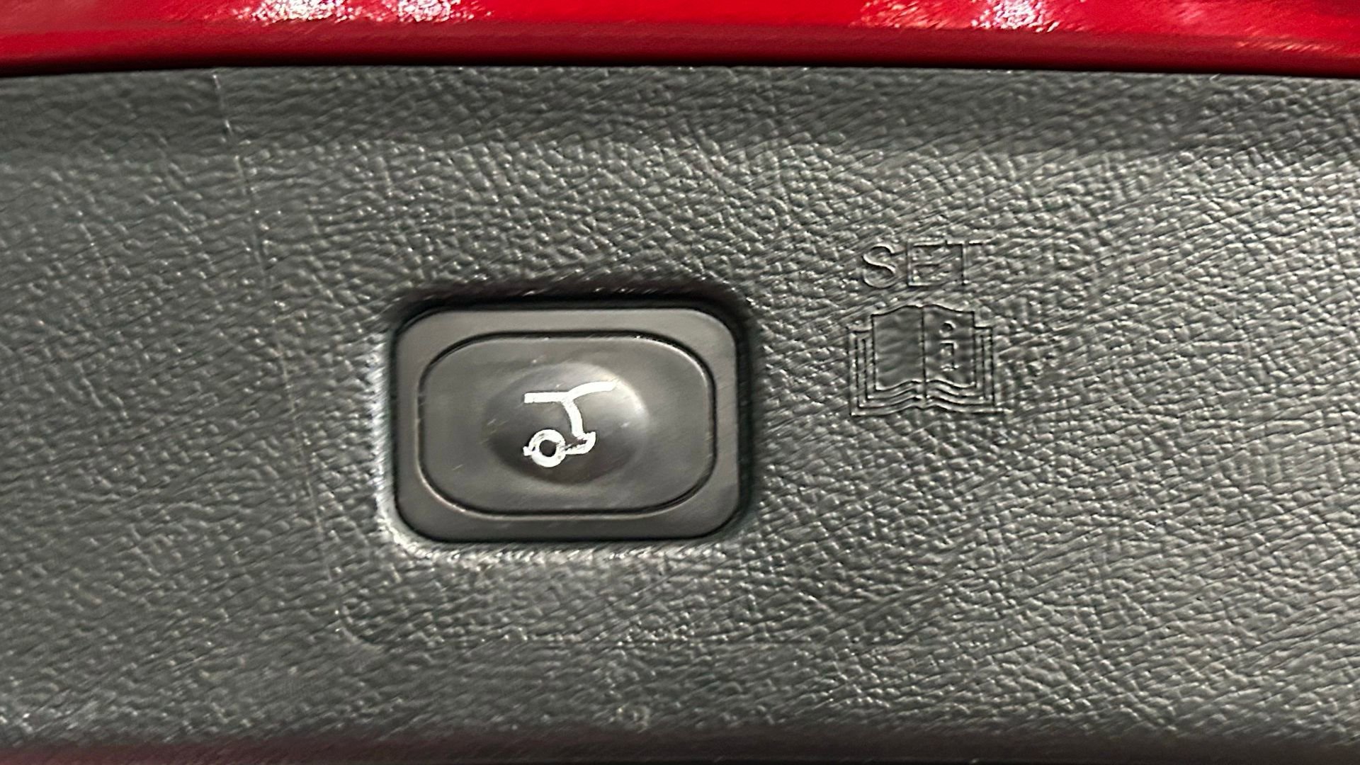 Used 2020 Ford Edge ST w/ Equipment Group 401A AWD/4WD image 33