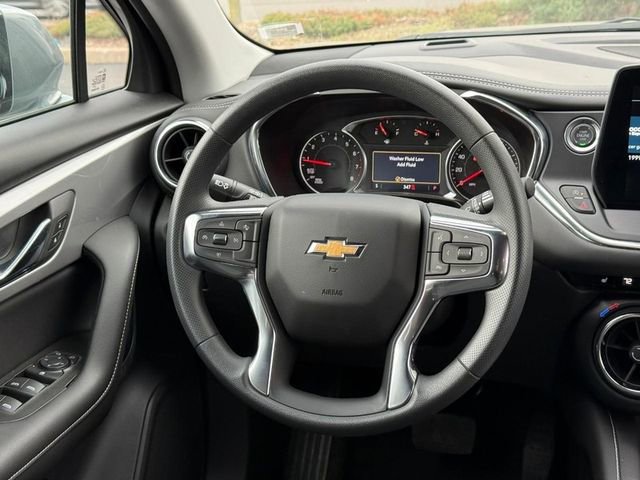 Used 2025 Chevrolet Blazer LT image 12