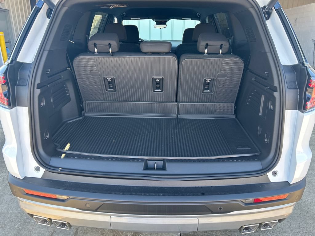 New 2026 GMC Acadia Elevation w/ LPO, Floor Liner Package FWD image 35