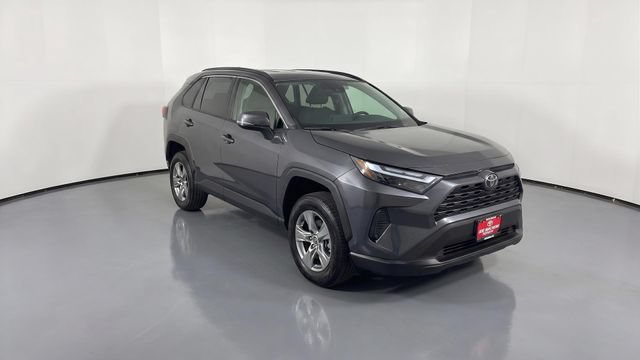 Used 2024 Toyota RAV4 XLE AWD/4WD image 8