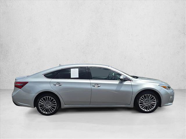 Used 2016 Toyota Avalon Limited w/ Toyota Safety Sense Package FWD image 4