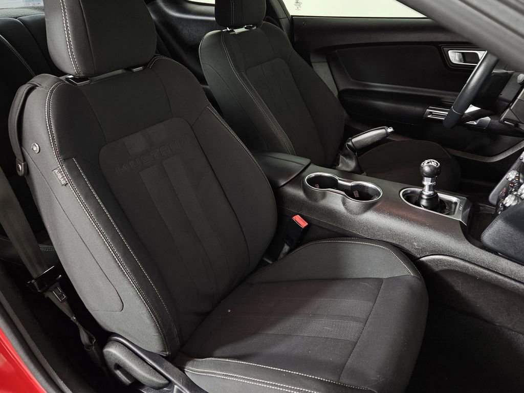 Used 2019 Ford Mustang Coupe image 26