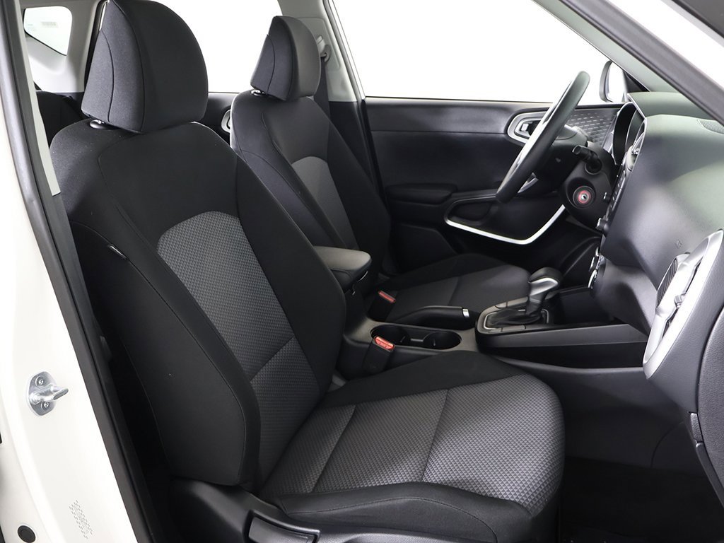 Used 2024 Kia Soul LX w/ Option Group 015 image 30
