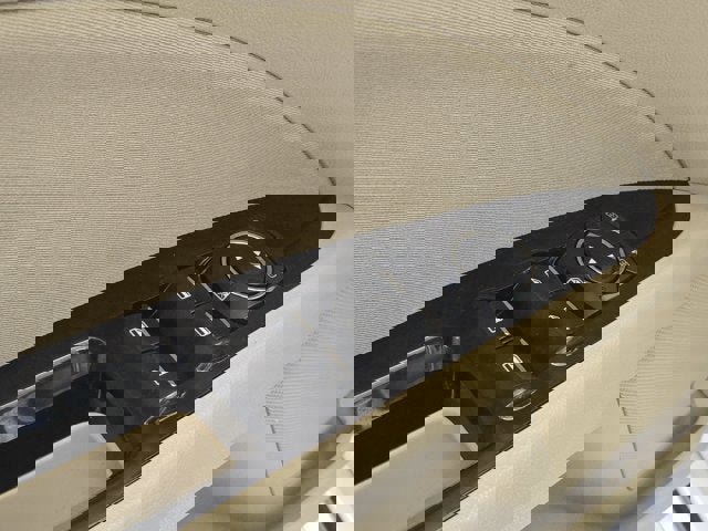 Used 2014 Ford Fusion SE FWD image 18