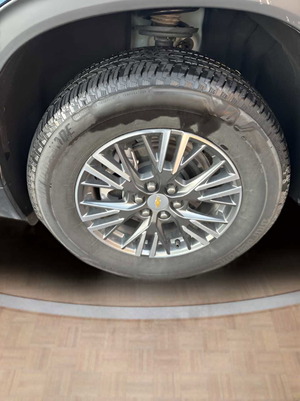 Used 2025 Chevrolet Traverse LT image 31