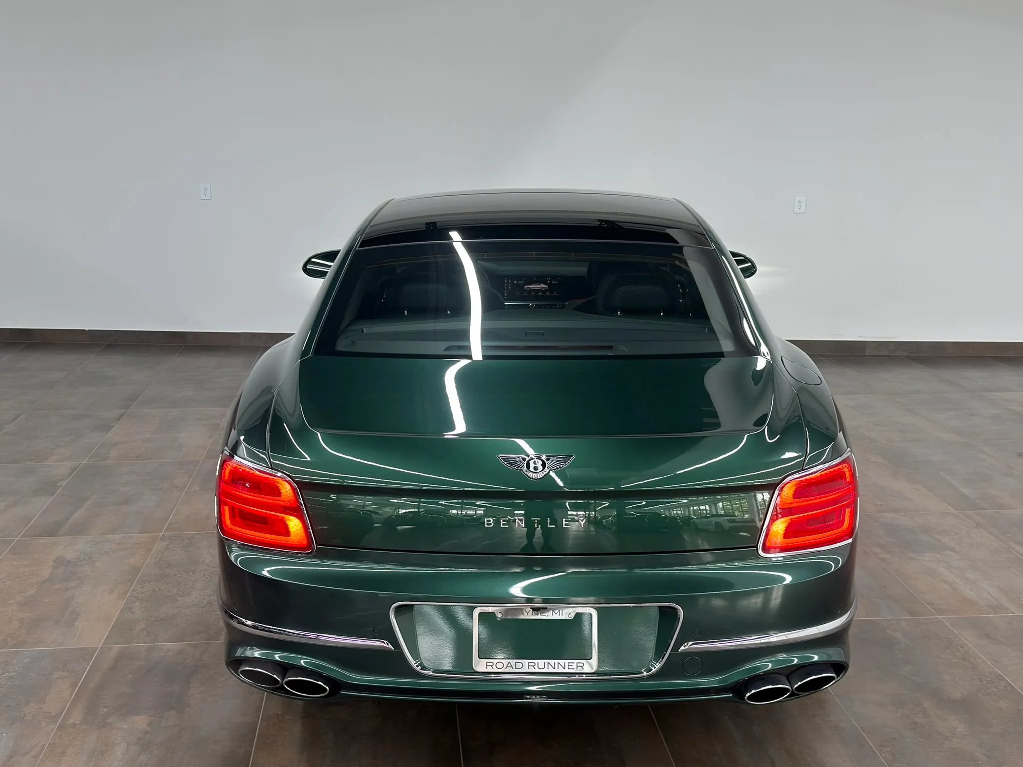 Used 2022 Bentley Flying Spur V8 AWD/4WD image 18