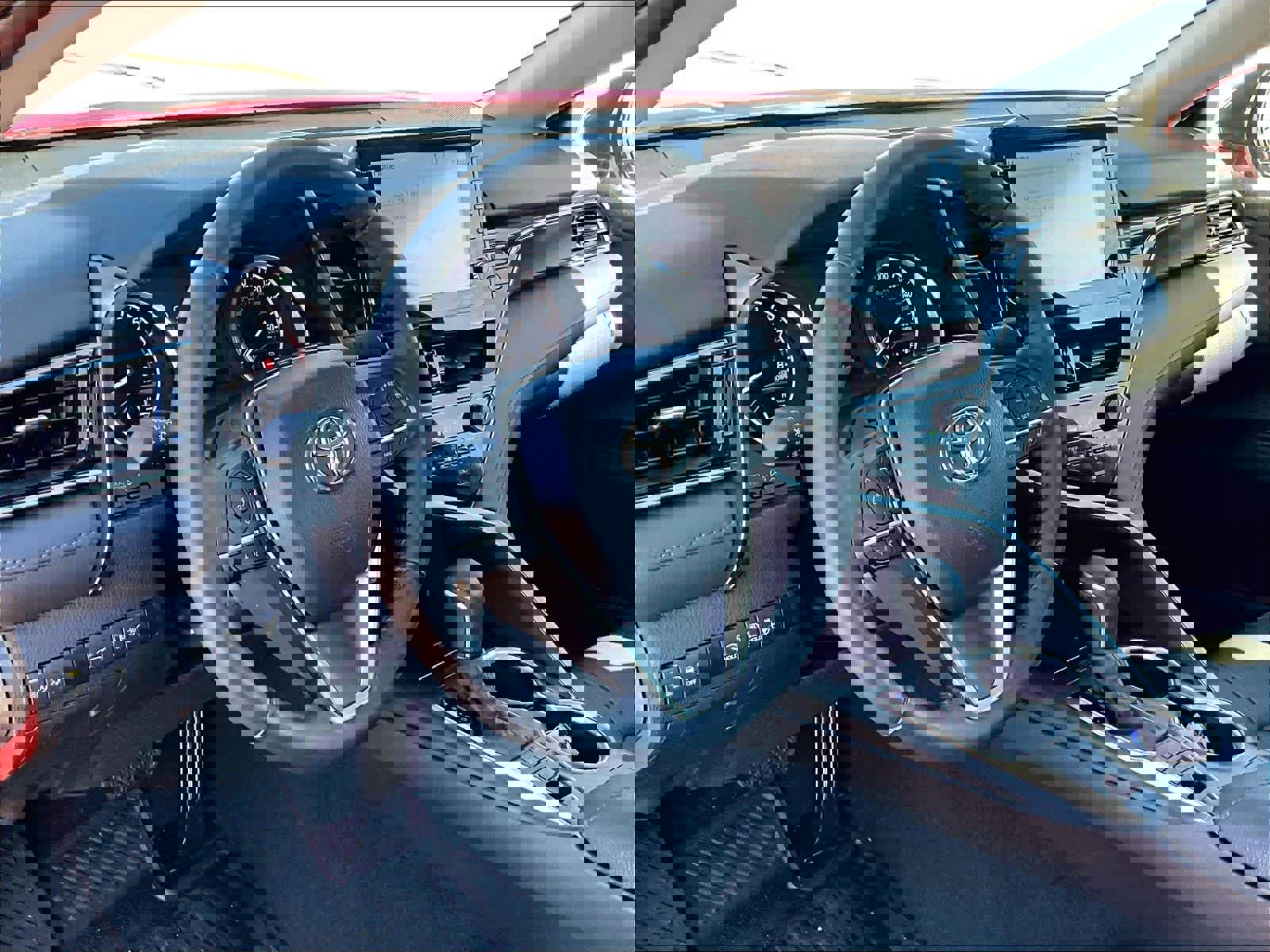 Used 2024 Toyota Camry XLE w/ Cold Weather Package image 8