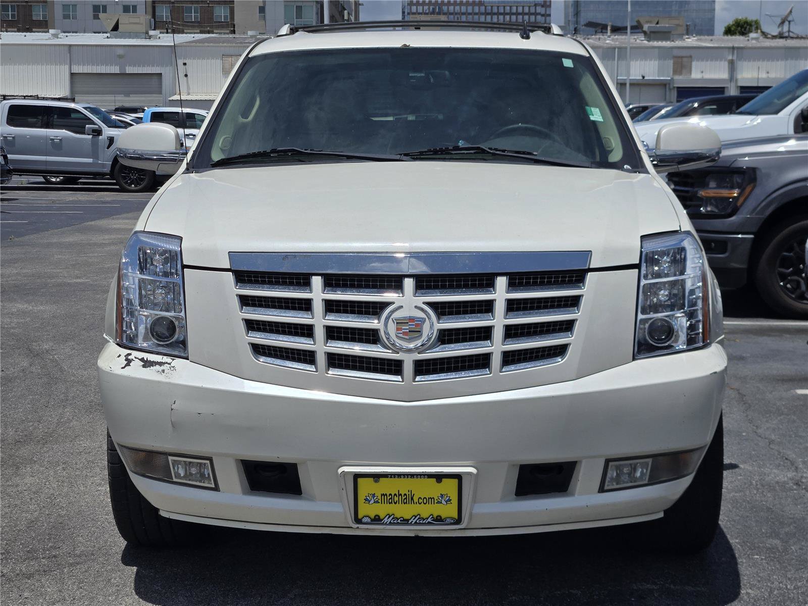 Used 2013 Cadillac Escalade EXT Premium AWD/4WD image 2