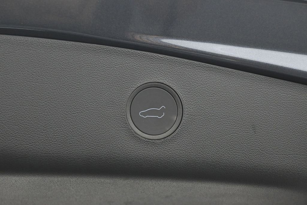Used 2023 Tesla Model 3 Standard Range RWD image 31