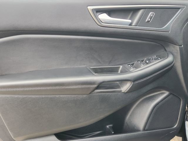 Used 2024 Ford Edge SE w/ Black Appearance Package image 21