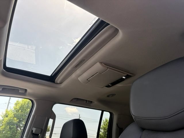 Used 2019 Cadillac Escalade ESV Luxury AWD/4WD image 34