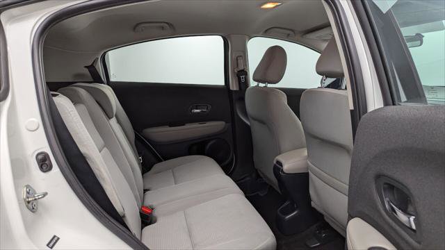 Used 2020 Honda HR-V LX image 18