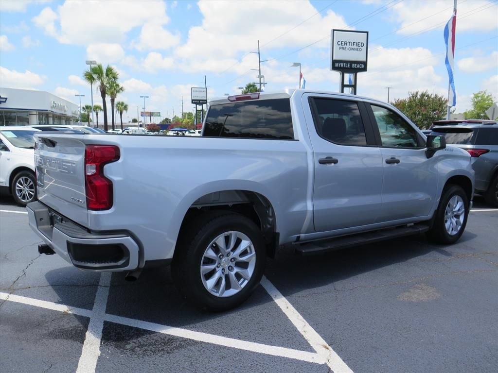 Used 2022 Chevrolet Silverado 1500 Custom w/ Safety Confidence Package RWD image 3