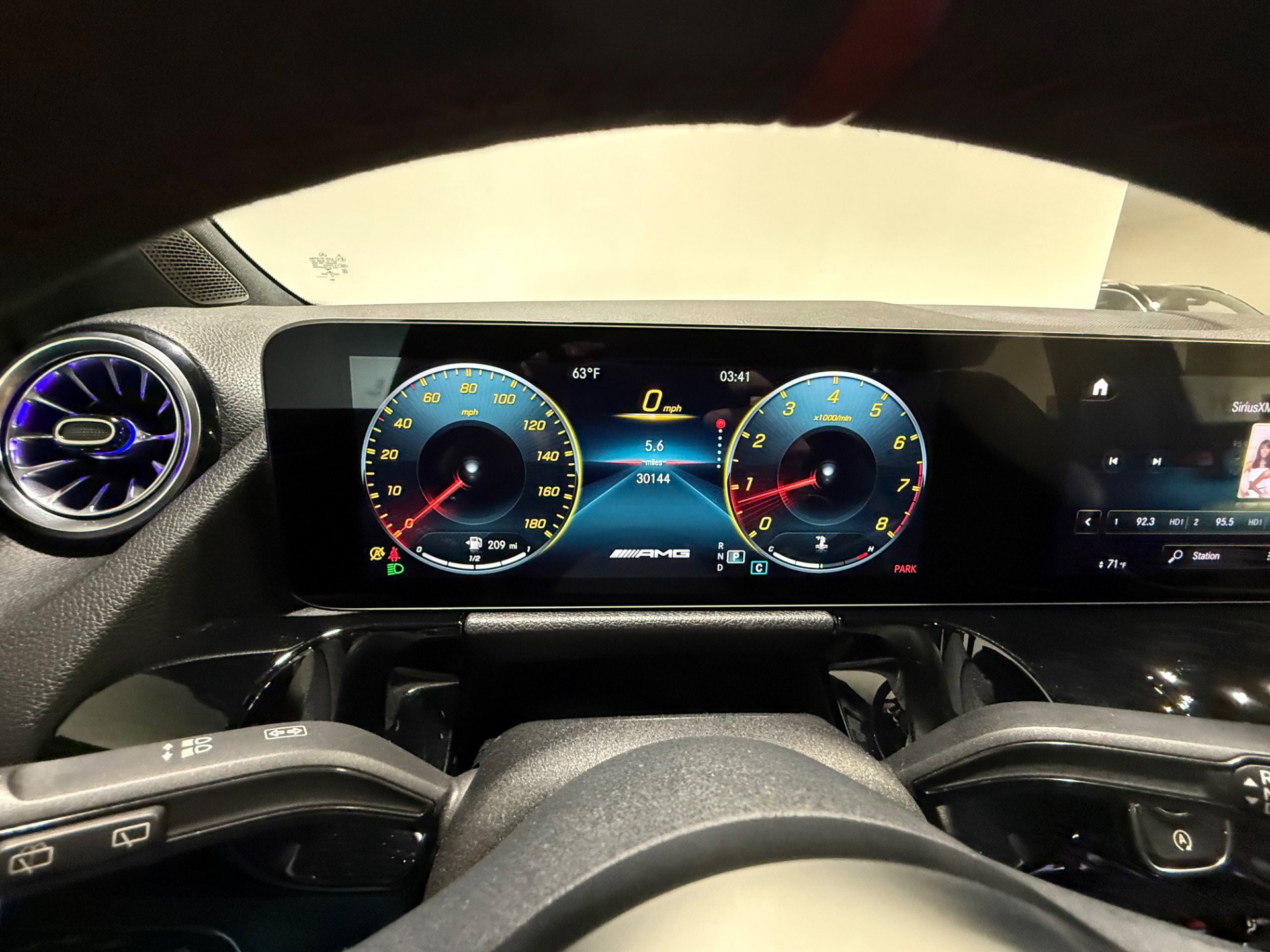 Used 2022 Mercedes-Benz GLA 35 AMG 4MATIC w/ Premium Package Lite image 39