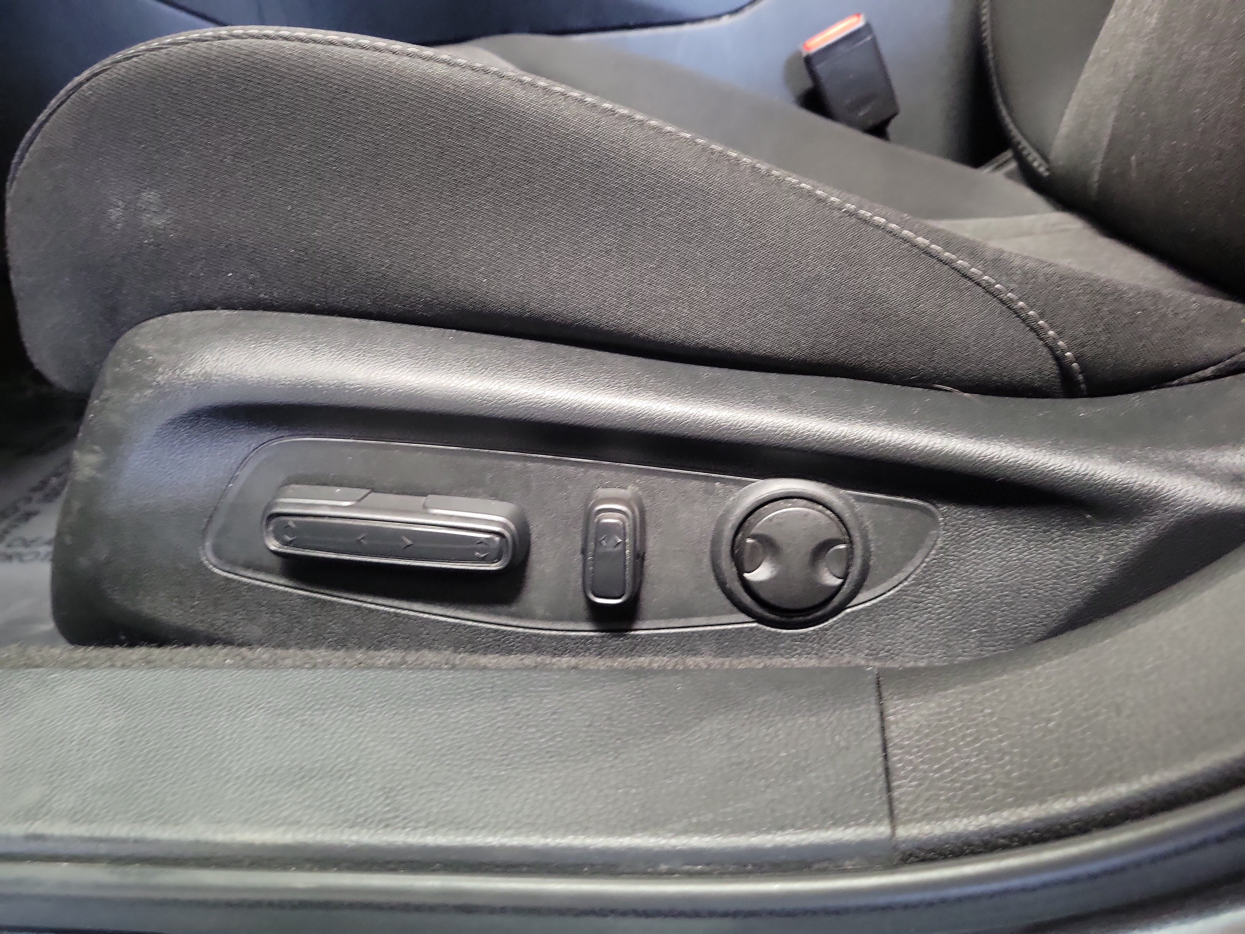 Used 2024 Honda Accord EX image 18