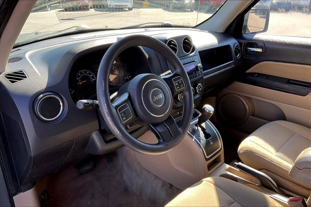 Used 2014 Jeep Patriot Sport w/ Power Value Group image 17