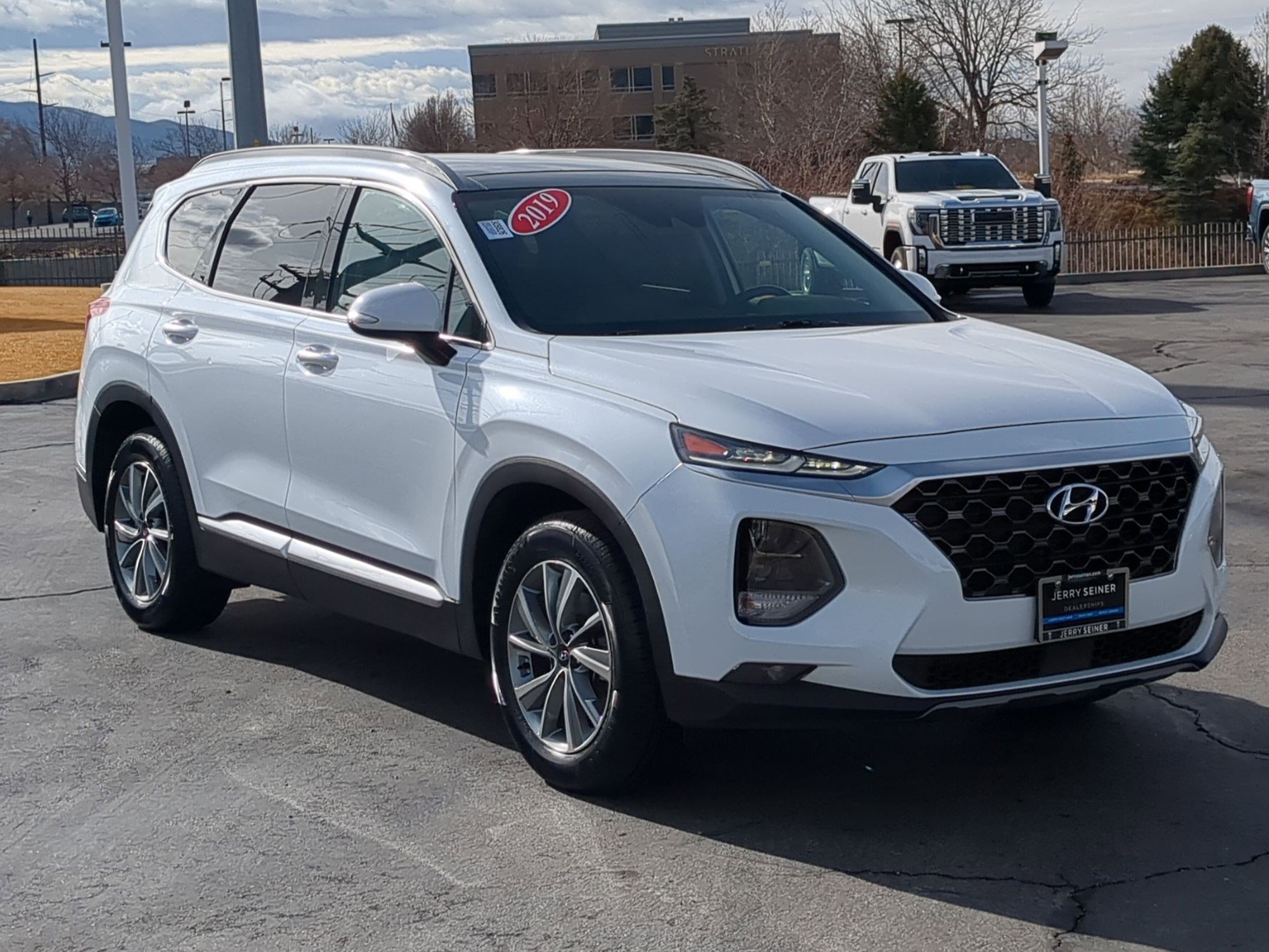 Used 2019 Hyundai Santa Fe Limited image 7